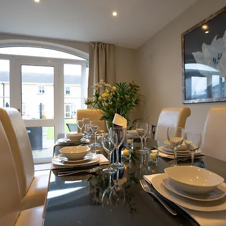 Muckross Luxury Residences Holiday home *