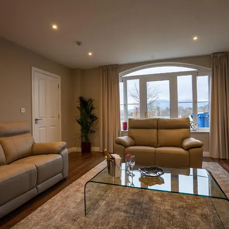 Casa de Férias Muckross Luxury Residences